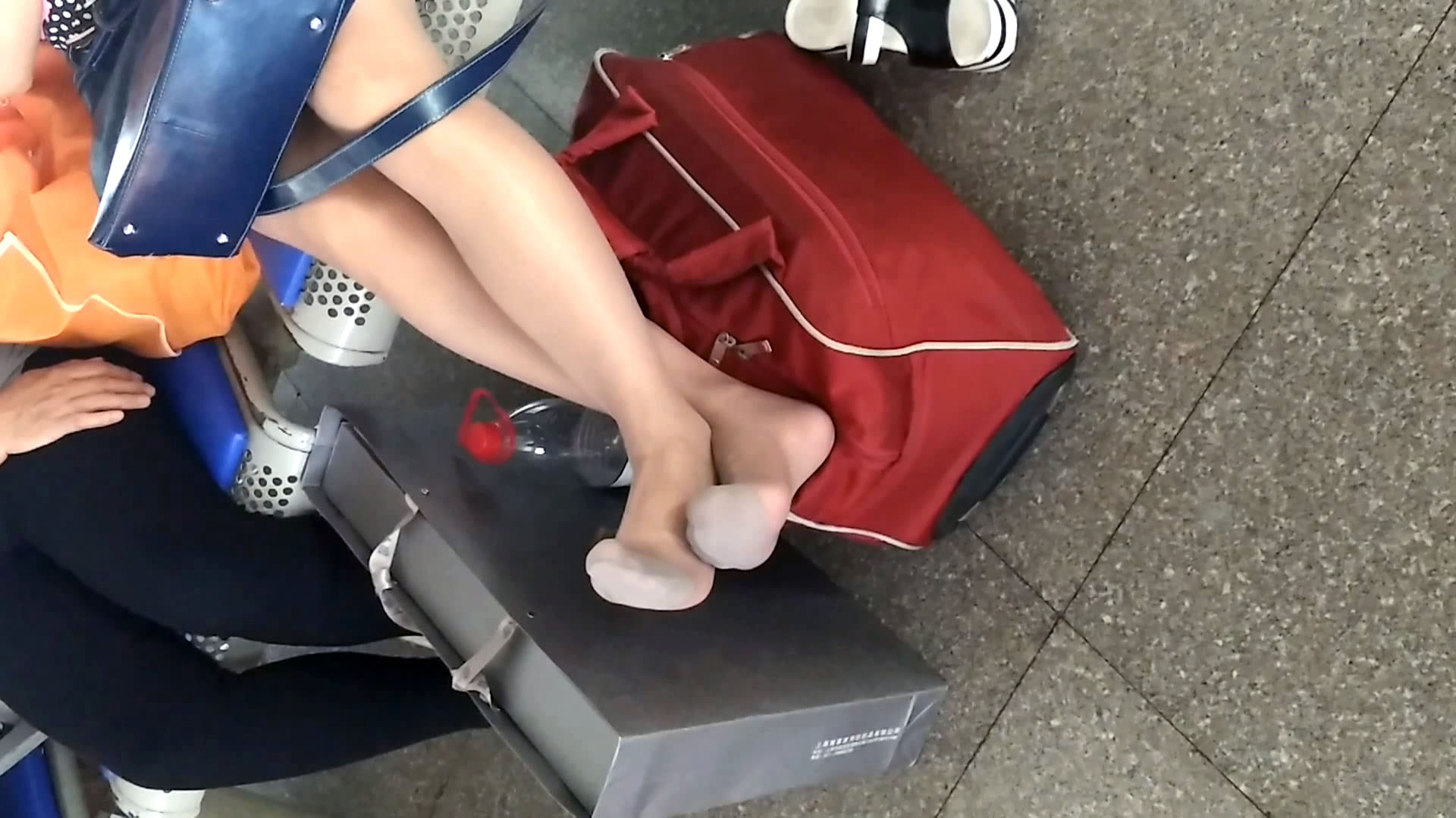 ��.mp4_20171009_142118.362.jpg