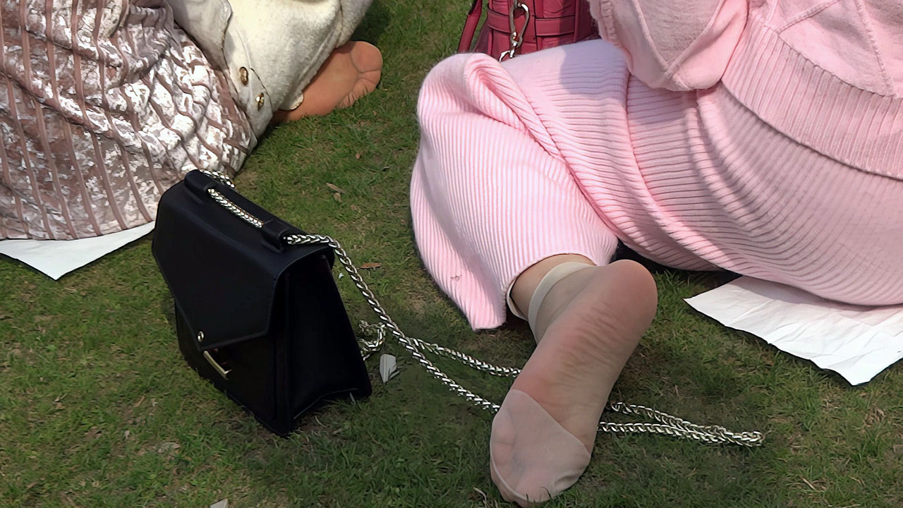 ��649�������õĽ����Ʒ�����ݵ����۹�����Ů��1-4Kר��[(003140)01-22-22].JPG