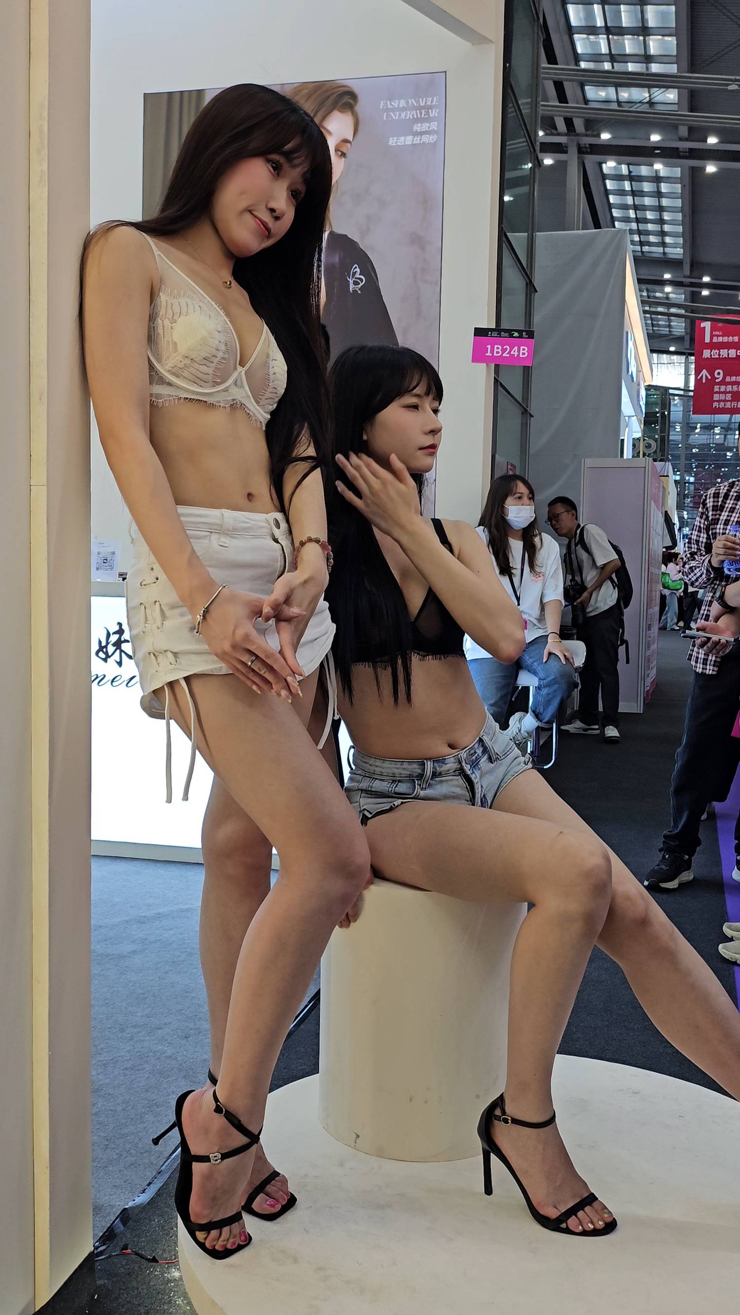 �ڰ�˫ģ4K-5min.mp4_20250408_090415.492.jpg