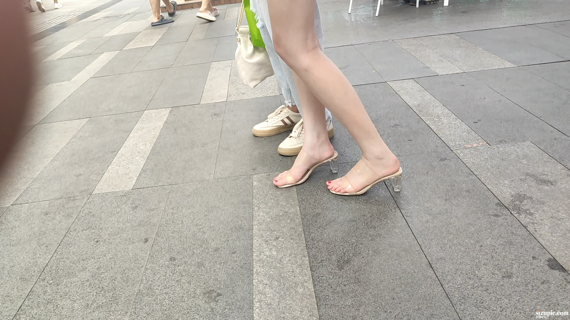 2.JPG