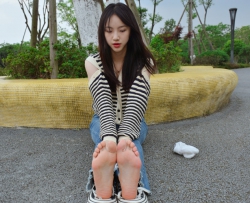 ֯��ӳ��-��Ůţ�п�ݵذ��� 80P+1v