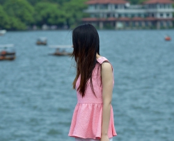 �ۺ����°�ɫ�̿������[10P]