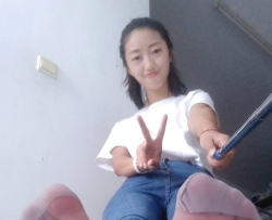 ��Ů��˿�� (74) 70P