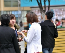 ��ɫ��ȹ���ߵ��˿�������ڸ� [10P]
