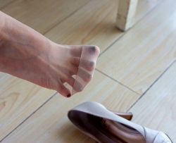 �������׵�˿�����Ư���߸�Ь89P
