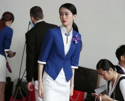 �Ʒ���Ů�޳����۵���������[10P]