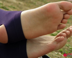 [����]���˶�ʵĲݵ�����  57P CZZJY-M045