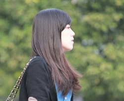 �ܾ��µ���Ů������ [13P]