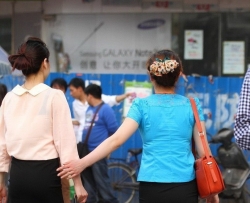 ���ζ�ȹ͹�����ģ���˿�ڸ������Ը� [11P]