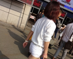 �̷���ɫ�ȿ���˿���ȸ߸���Ů[18P]