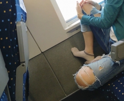 ��Ůͬ�³�������һ�ߺ��Ƿ���[07:03]
