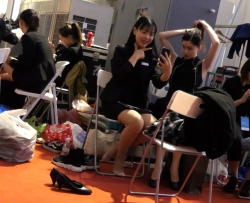 [˿����Ƶ] 1217��չ��̨������Ь��˿��4:21   1080P