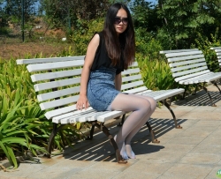 ��˿��Ů����Ь���ڹ㳡����ÿ���~~�� [25P]