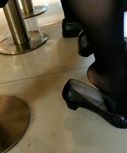 ��ߵĺ�˿С�������Ь[03:00]