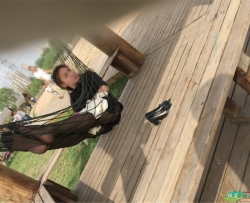 �����ϵĺ�˿�ٸ� [20P]